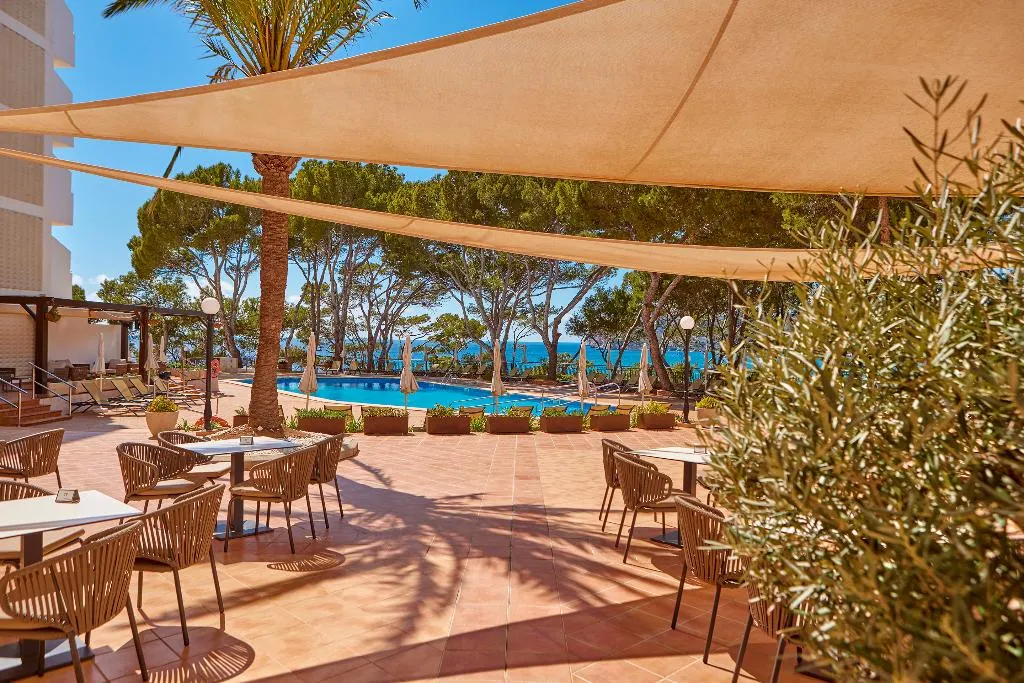 Terrace, Universal Hotel Lido Park & Spa, Majorca
