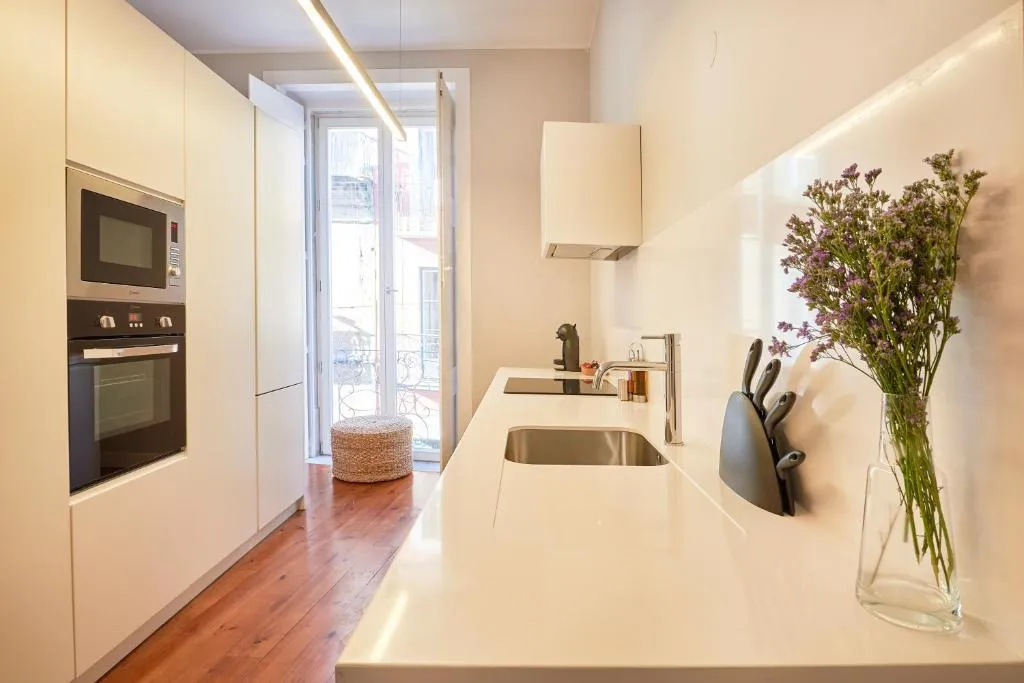 APARTMENT SUPERIOR THREE BEDROOMS Room, Lisbon Five Stars Apartments Combro 7, Lisbon