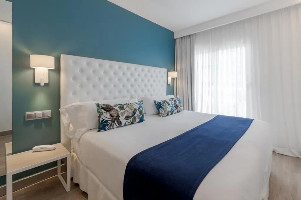 DOUBLE SINGLE USE SUPERIOR WITH BALCONY Room, Hotel Planamar by Escampa Hotels, Costa Brava