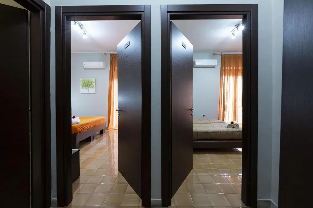 Room, Hotel Del Sole, Naples