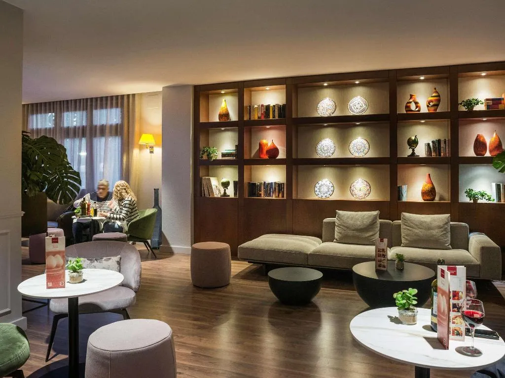 Lobby, ibis Styles Figueres Ronda, Costa Brava
