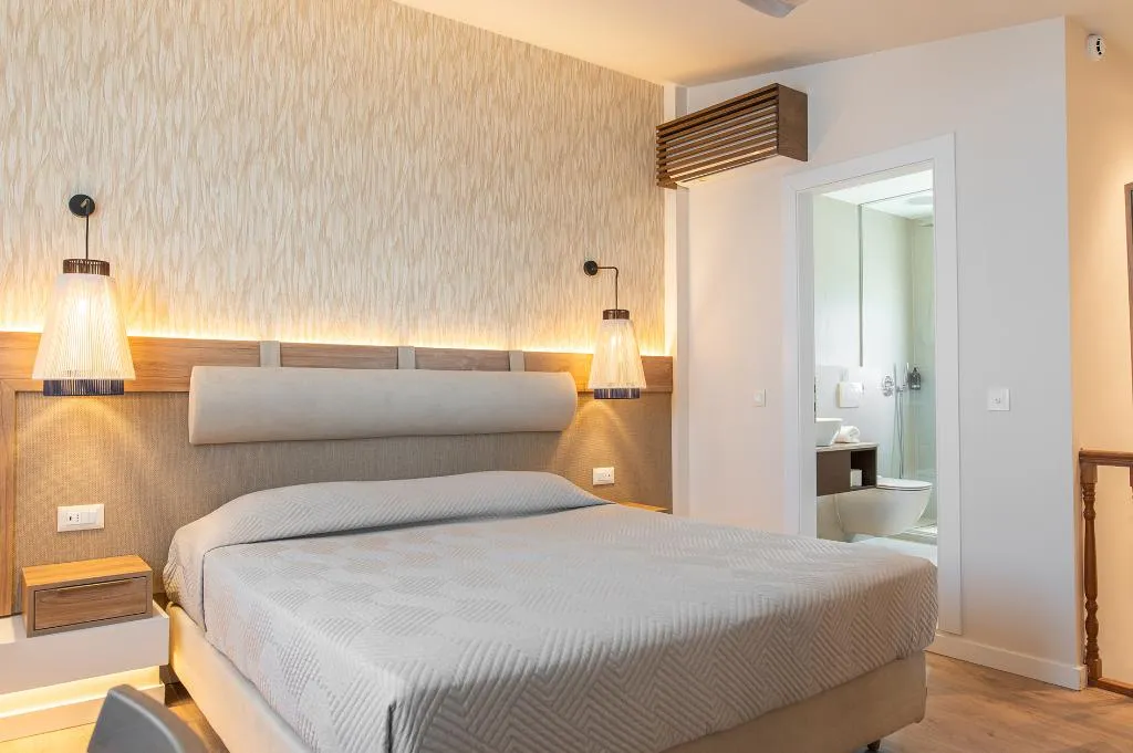 JUNIOR SUITE GARDEN VIEW Room, Achilleas Beach Adults Only Hotel, Kos