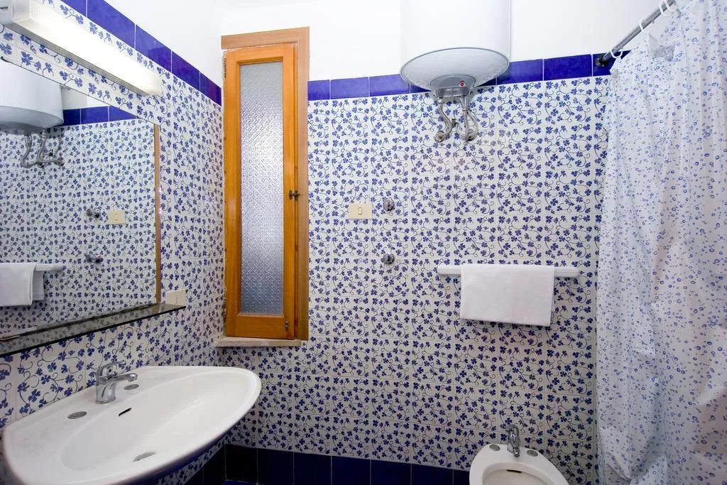 Double or Twin ECONOMY Room, Freedom Holiday Residence, Naples