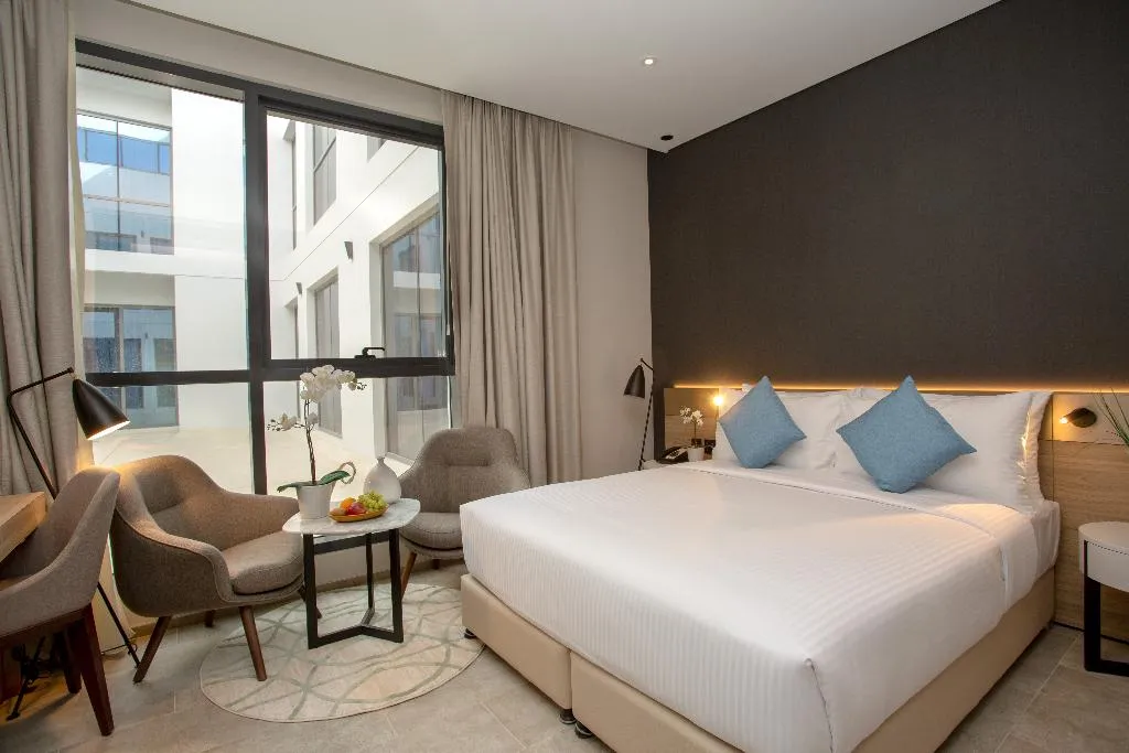 Double or Twin SUPERIOR KING BED Room, Beach Walk Hotel, Dubai