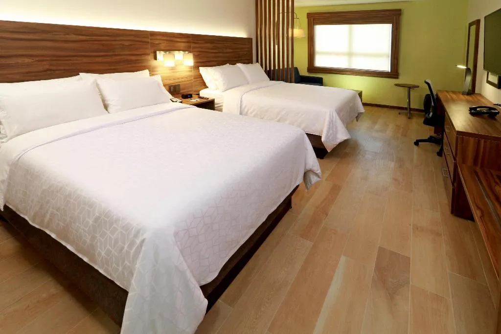 SUITE TWO QUEEN BEDS Room, Holiday Inn Express Playa del Carmen, Playa Del Carmen