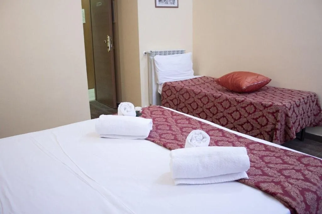 Room, Miss Suite, Naples