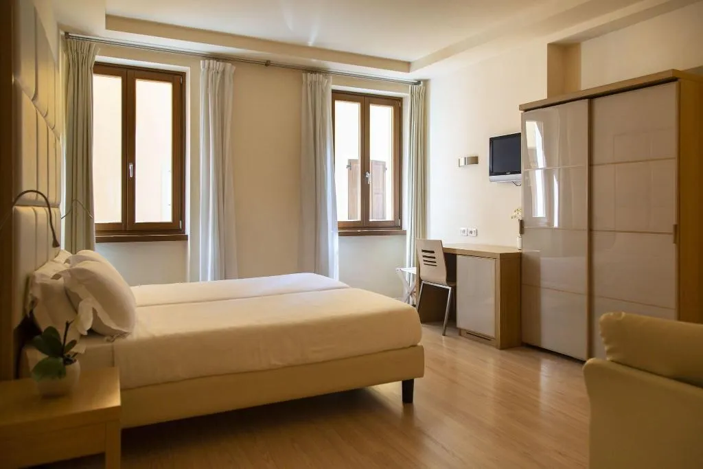 JUNIOR SUITE STANDARD Room, Antico Borgo, Milan