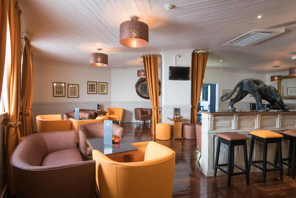 Bar, Vila Gale Estoril, Lisbon