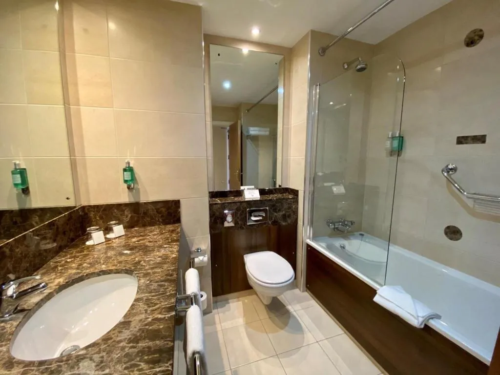 TWIN STANDARD Room, Glashaus Hotel, Dublin