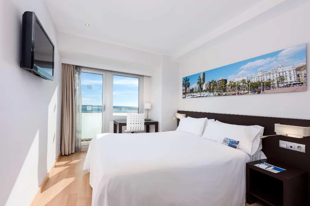 Room, Hotel Alicante Gran Sol Affiliated by Melia, Costa Blanca