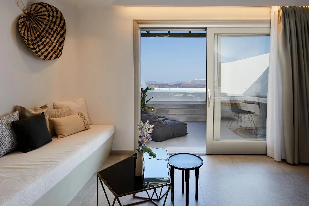 SUITE WITH PRIVATE POOL Room, Phos The Boutique Luxury Hotel & Villas, Santorini