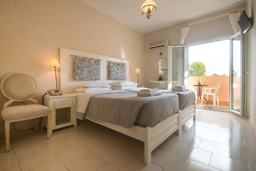 Double or Twin STANDARD Room, Coral Beach, Corfu
