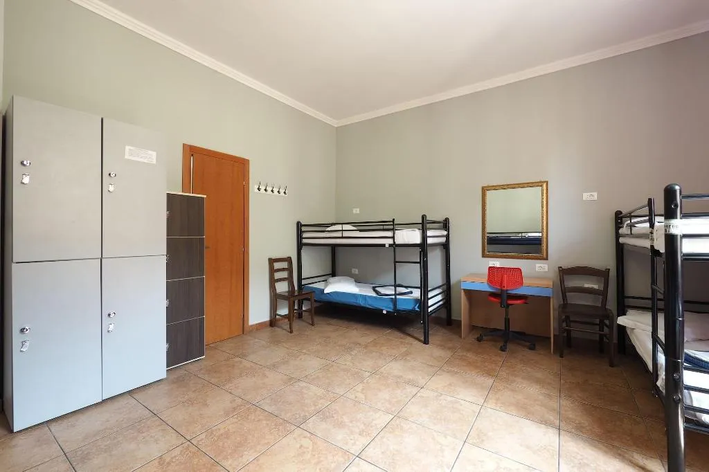 Room, Alessandro Downtown Hostel, Naples