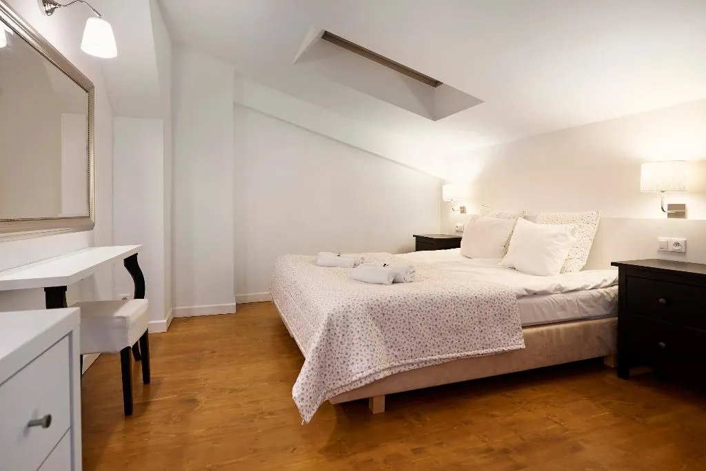 STUDIO CLASSIC Room, Gołębia 8 Residence, Krakow