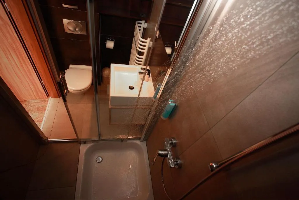Room, Dom Turysty - Pokoje Goscinne, Krakow