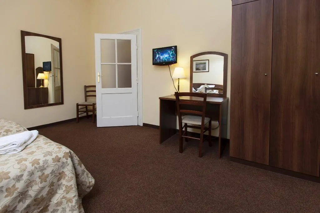 Room, Krakow City Apartments, Krakow