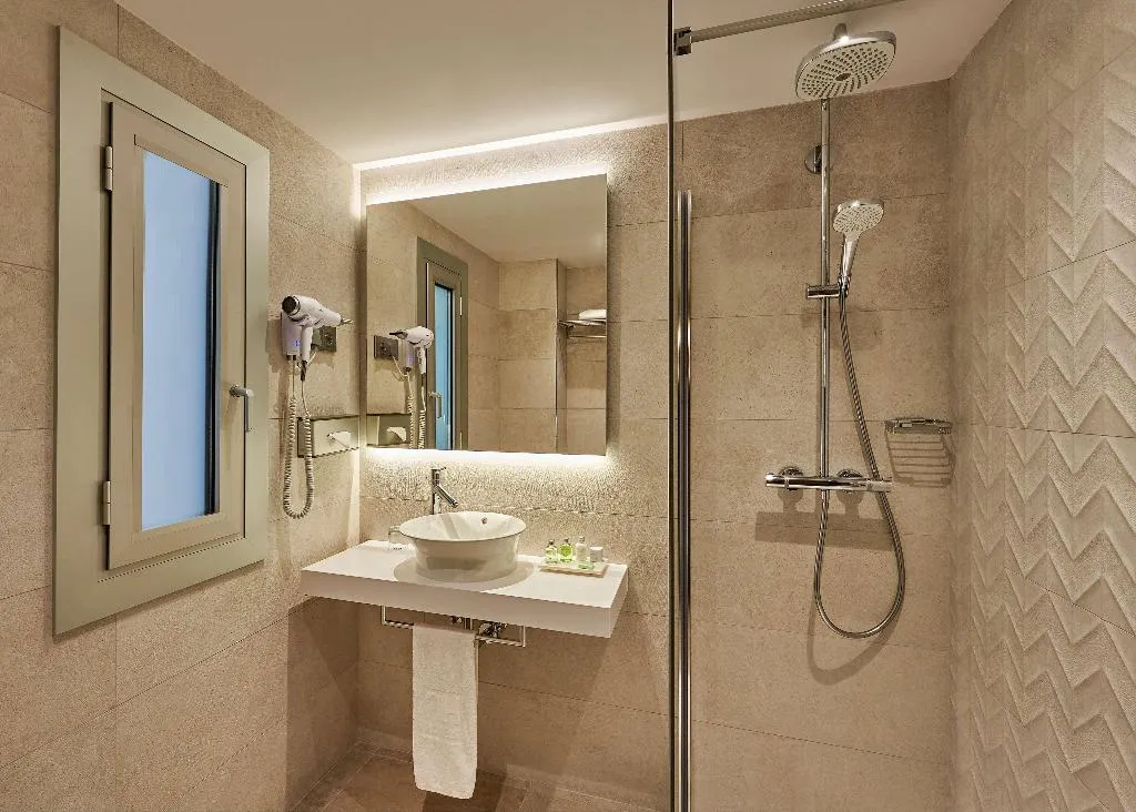 Room, NH Sants Barcelona, Barcelona