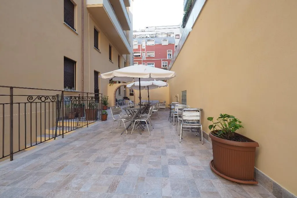 Terrace, Osimar, Rome
