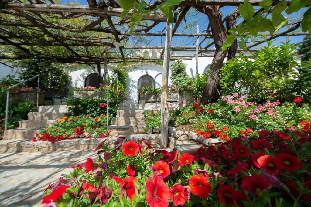 General view, Villa Amore, Naples
