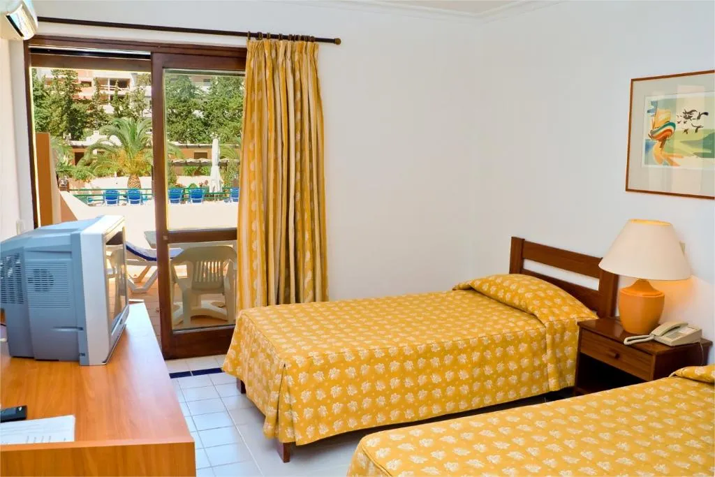 General view, Apartamentos da Balaia, Algarve