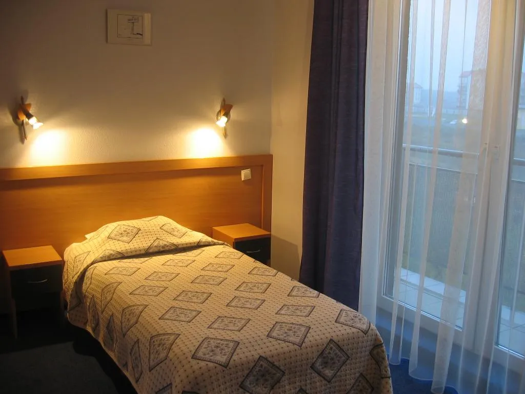 SINGLE STANDARD Room, WM Hotel System Sp. z o.o., Krakow