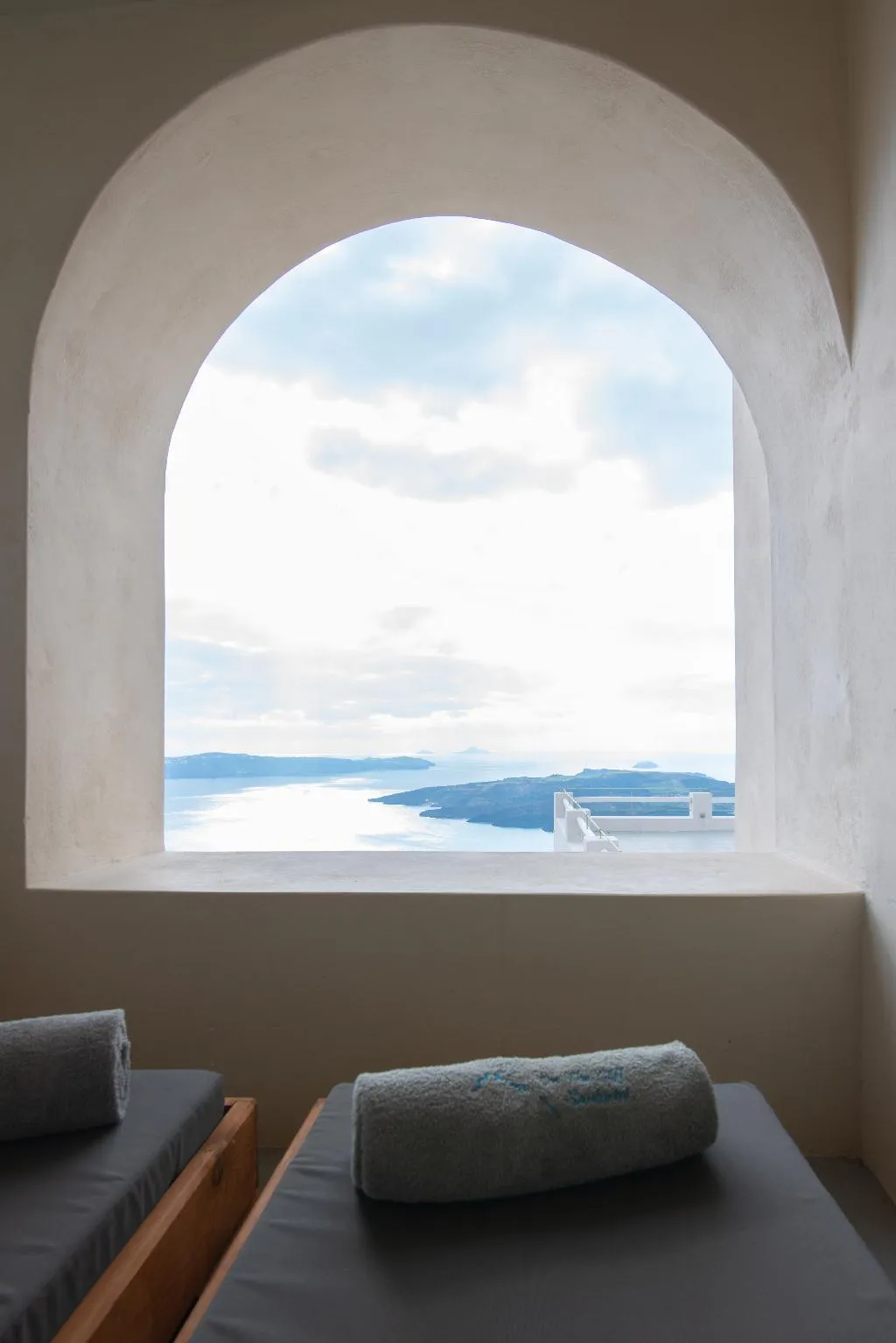 SUITE EXECUTIVE Room, Caldera Cliff Illusion Suites, Santorini