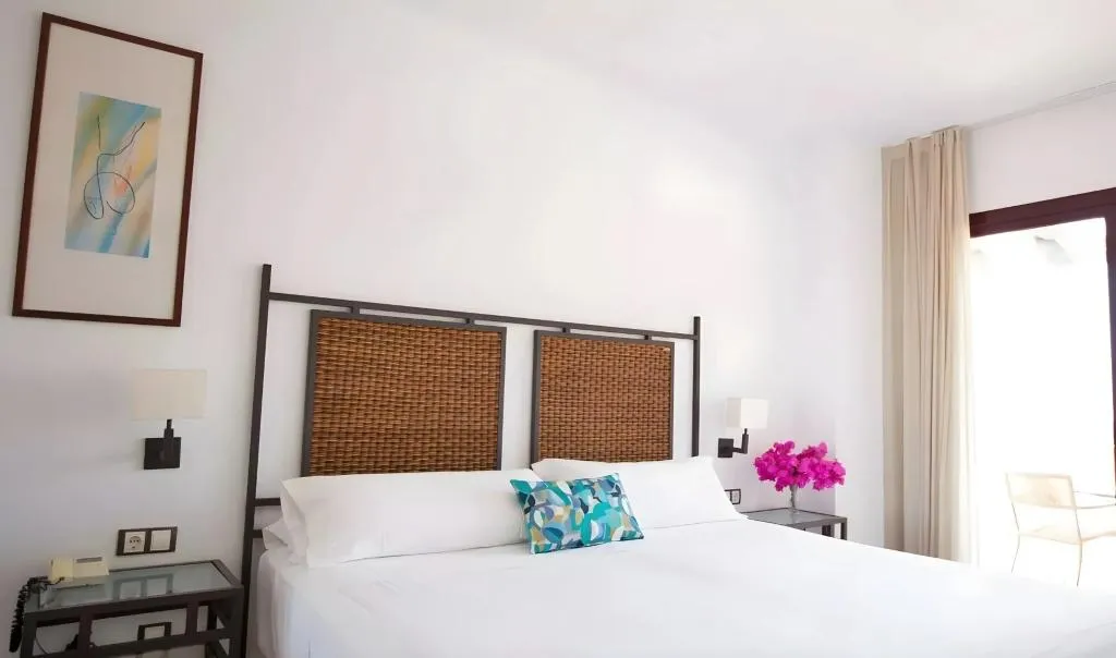 Room TWO BEDROOMS Room, Bakour Oh Nice Costa del Sol, Costa Del Sol