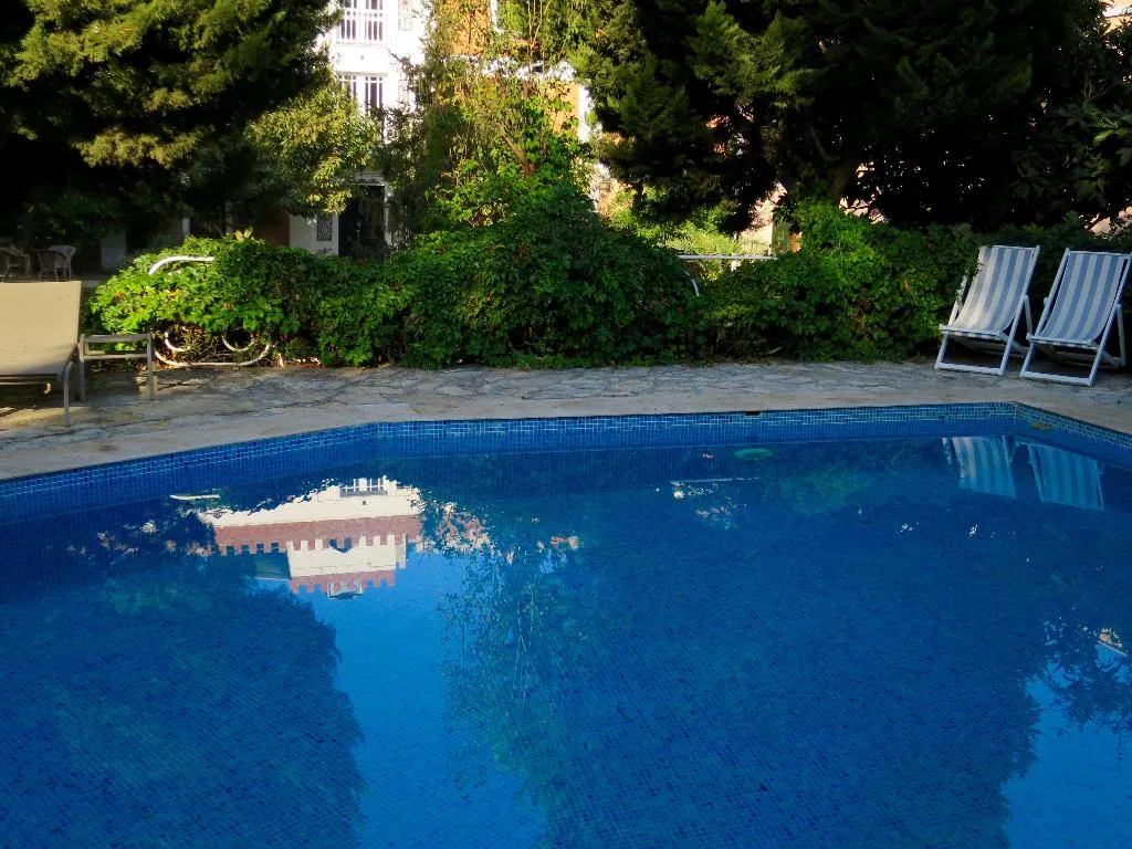 Pool, Kalehan, Izmir