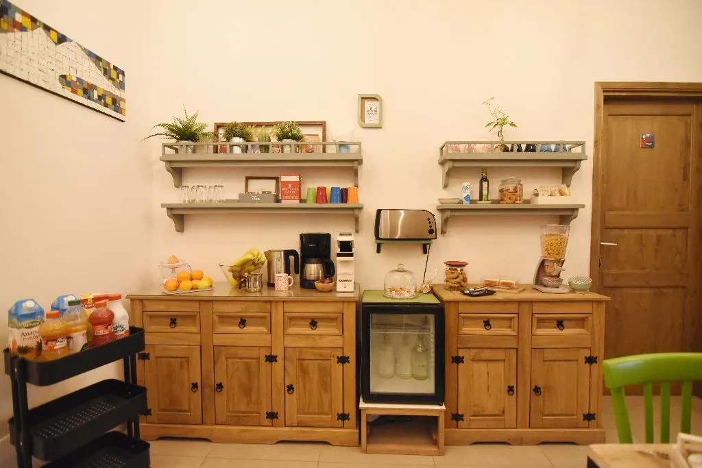 Bar, B&B Crianza, Naples