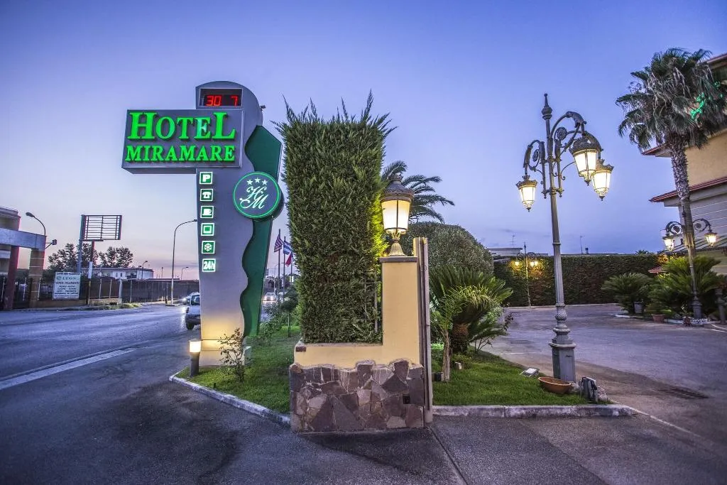 General view, Hotel Miramare, Naples