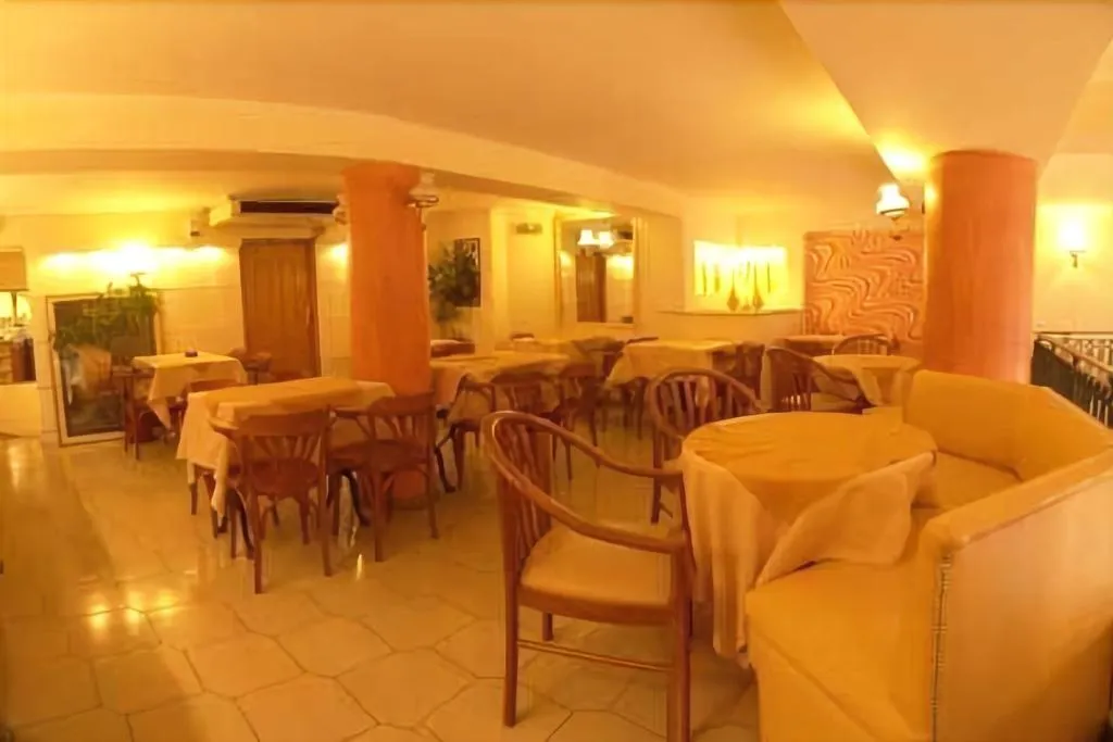 Restaurant, Minoa, Athens