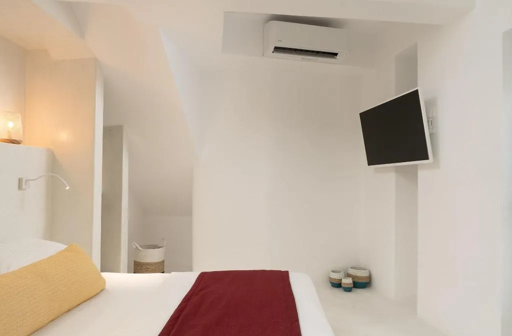 Room, Edem Luxury Hotel, Santorini