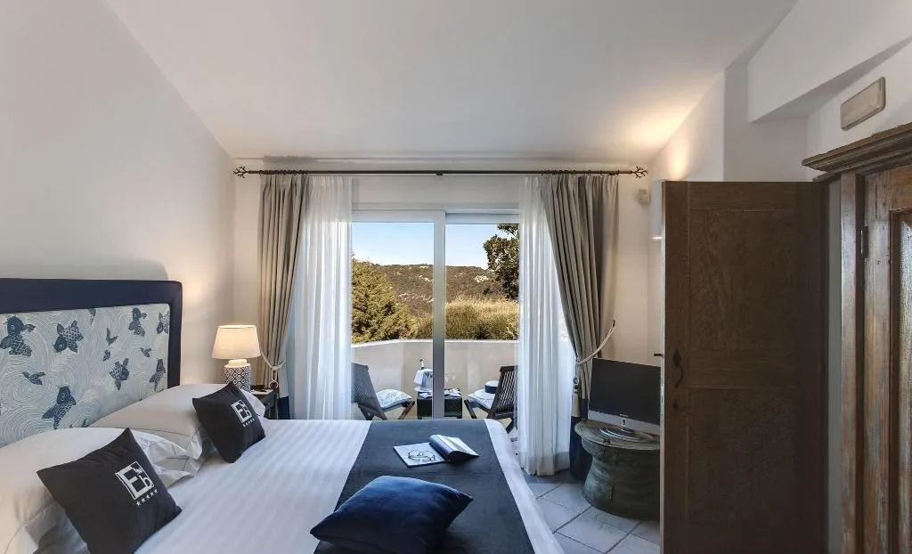 Room, L'Ea Bianca Luxury Resort, Olbia