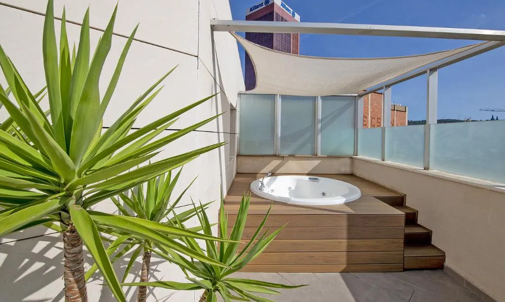 JUNIOR SUITE STANDARD Room, Pestana Arena Barcelona Boutique Hotel, Barcelona