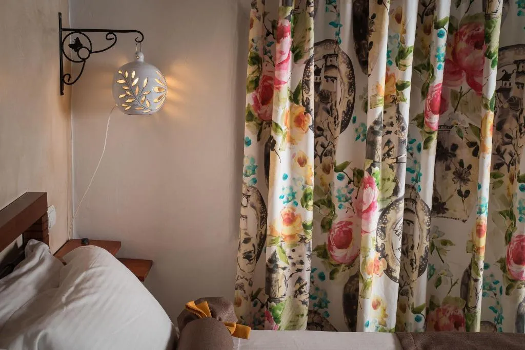 Room, Dream Art Studios, Crete