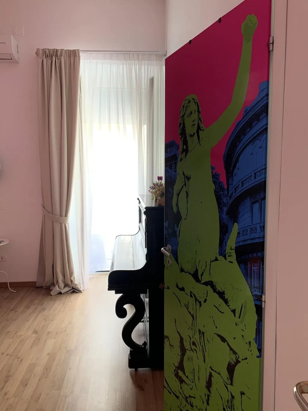 Room, B&B Tarumbò, Naples