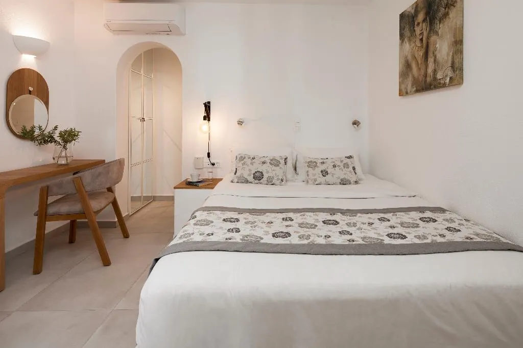 QUADRUPLE TWO BEDROOMS ONE BATHROOM Room, Santorini Princess Spa Hotel, Santorini