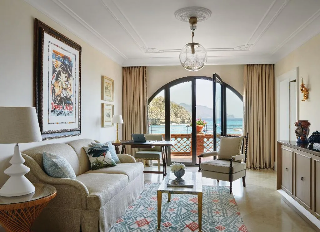 Room, Villa Sant'Andrea, A Belmond Hotel, Taormina Mare, Catania