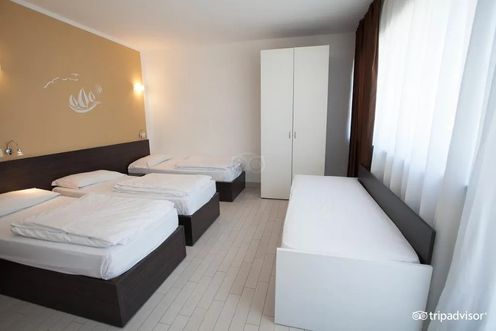 Room, Ca' del Moro, Venice