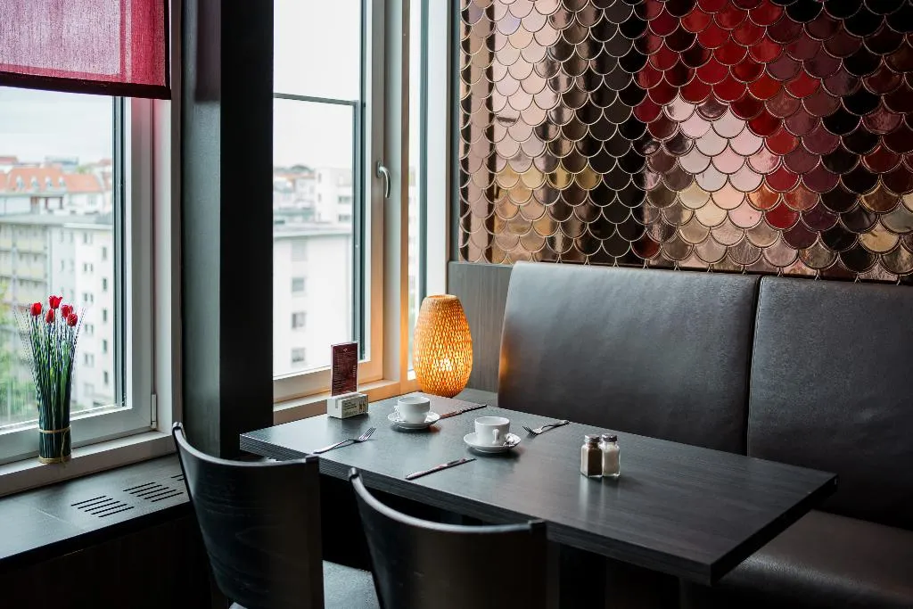 Restaurant, Homaris West Side - Self-Check In, Berlin