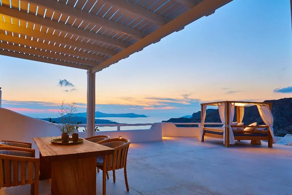VILLA HONEYMOON Room, Celestia Grand, Santorini