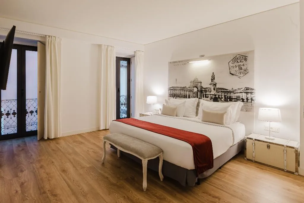 JUNIOR SUITE STANDARD Room, 138 Liberdade Hotel, Lisbon