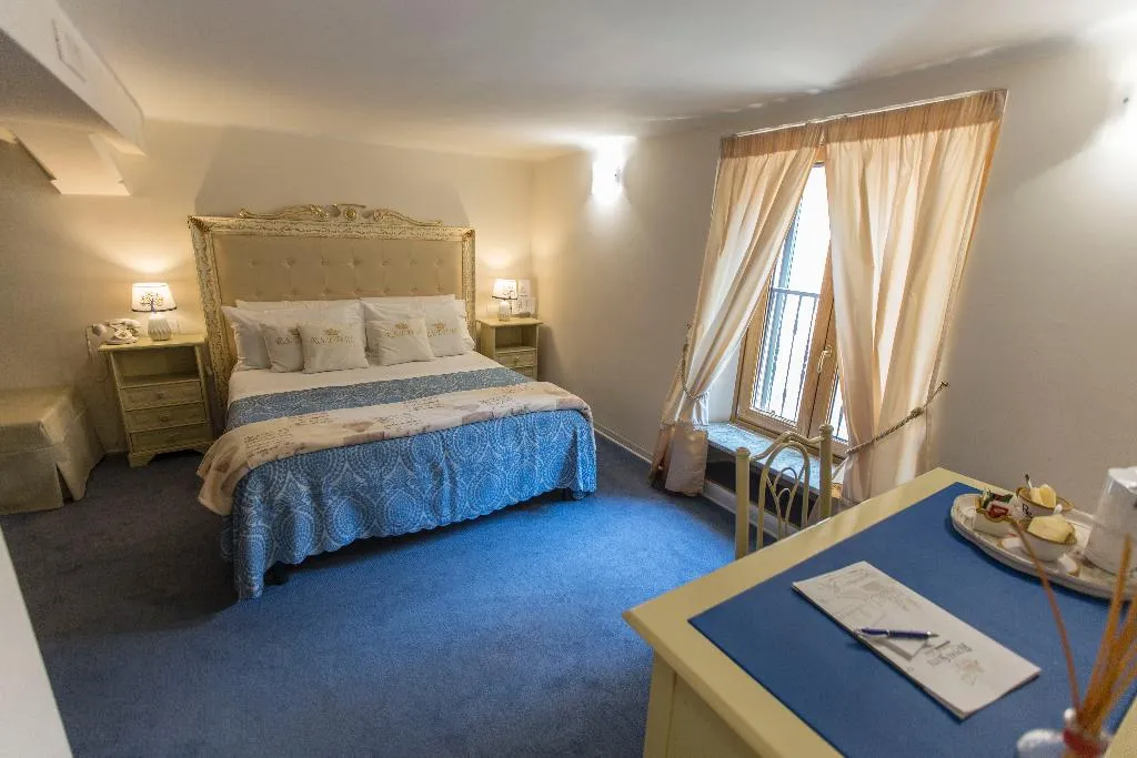 DOUBLE DELUXE Room, Royal Suite Trinità dei Monti, Rome