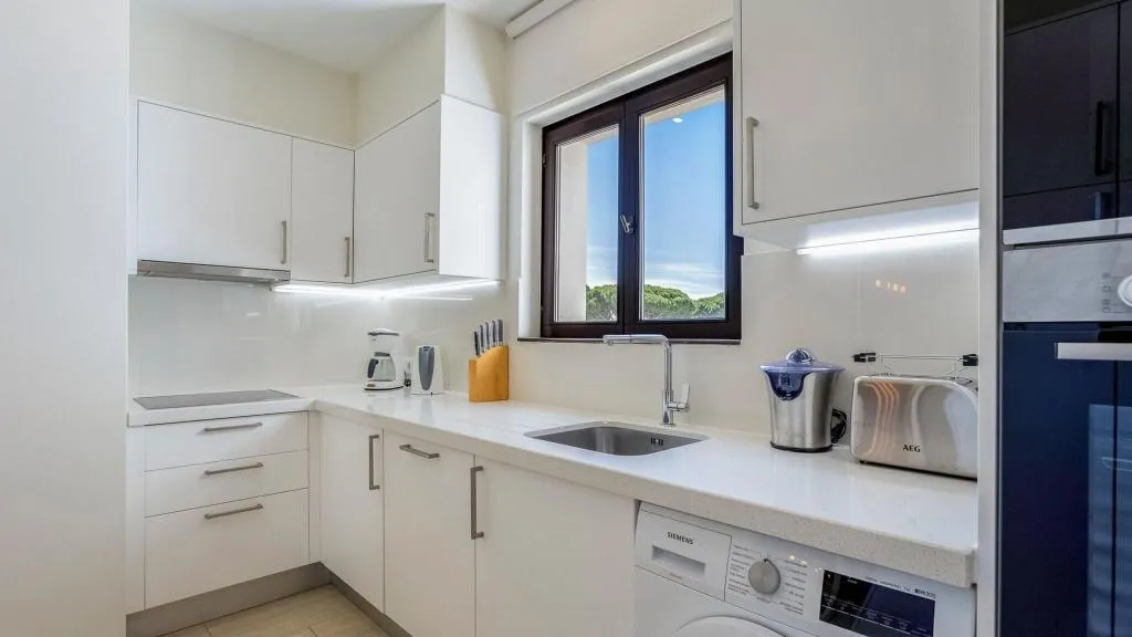 APARTMENT TWO BEDROOMS Room, Pine Cliffs Village & Golf Suites, Algarve