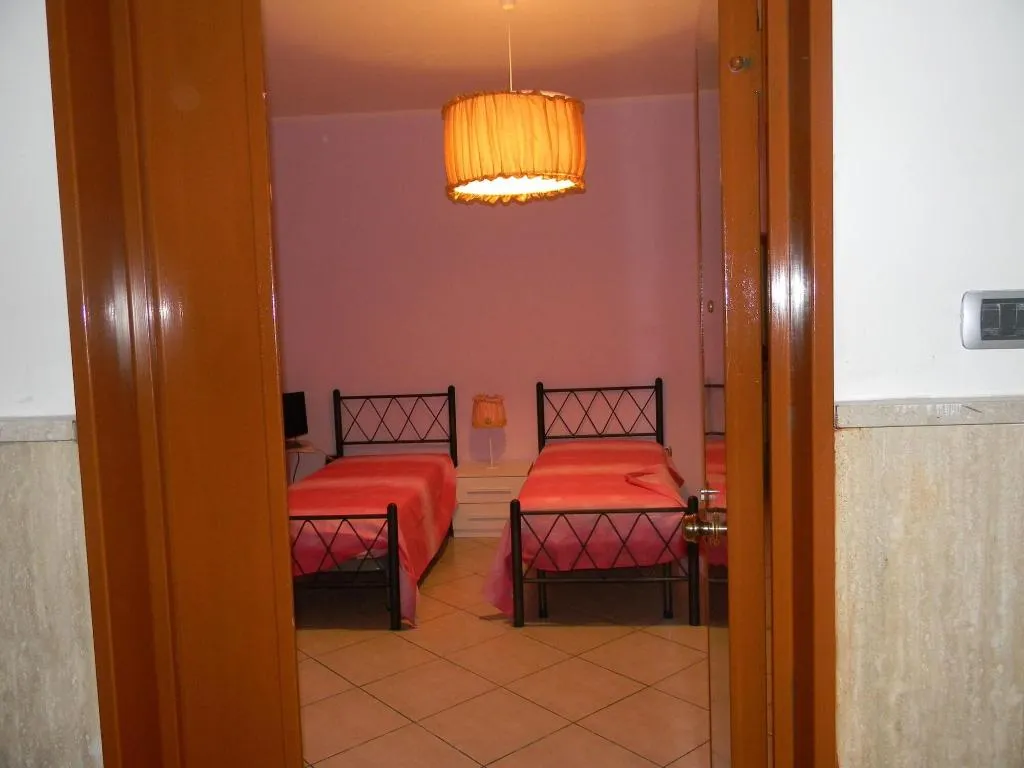 Room, Sanfralù, Naples