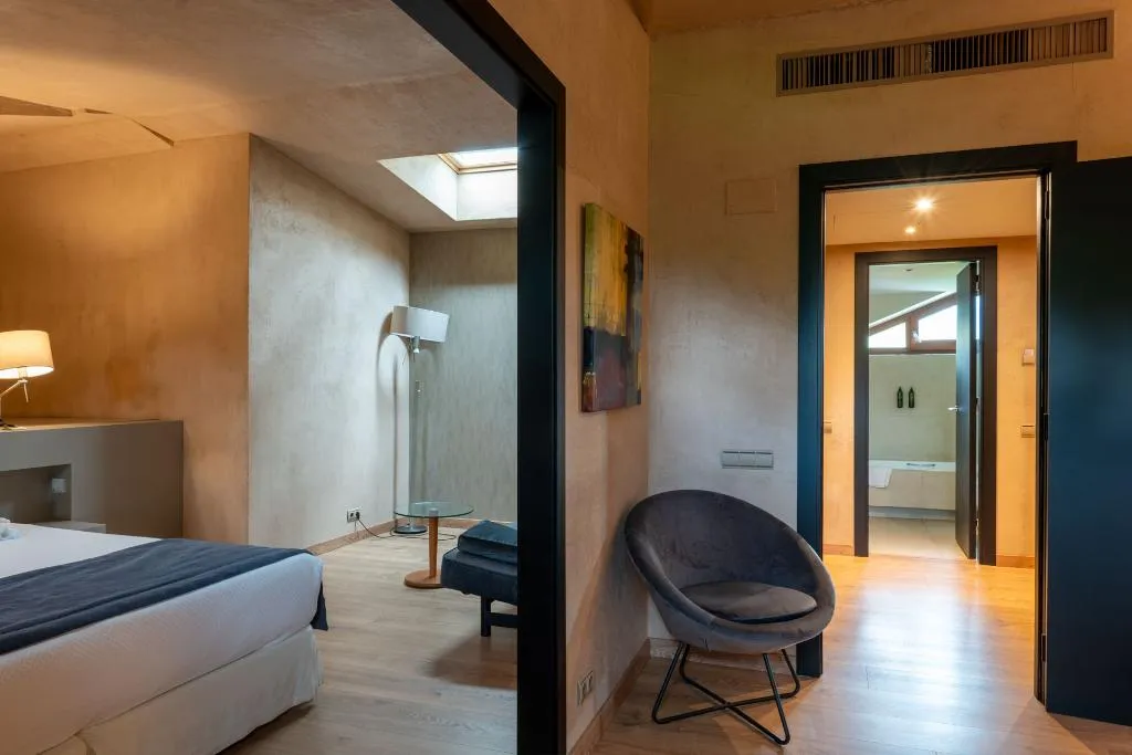 FAMILY ROOM STANDARD Room, Xalet del Golf, Barcelona