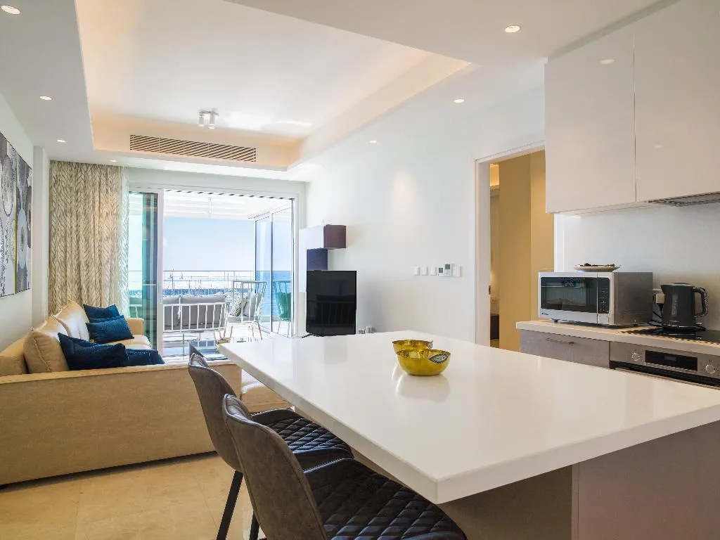 APARTMENT LUXURY Room, The Tower at St Raphael Resort, Cyprus
