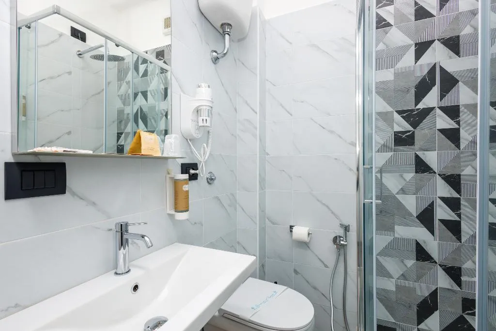 SINGLE ONE BED Room, Crossroad Hotel, Rome