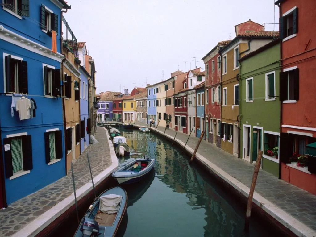 Sports and Entertainment, Hotel Austria, Venice