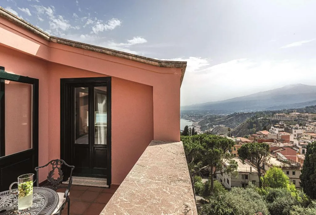 JUNIOR SUITE DELUXE Room, Grand Hotel Timeo, A Belmond Hotel, Taormina, Taormina